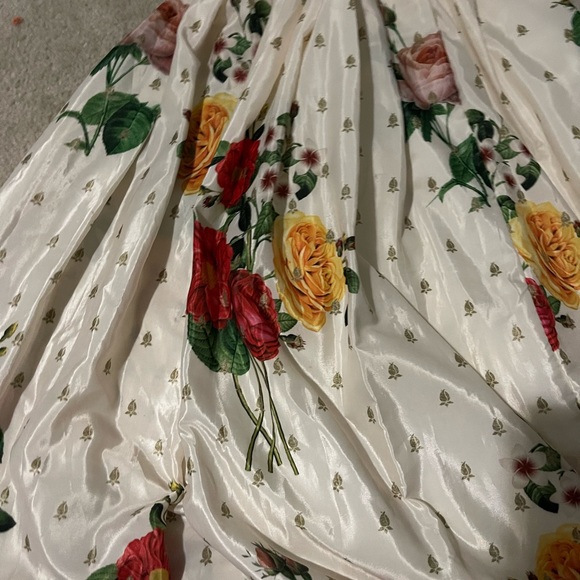 Indian lehenga tops skirt and scarf - Picture 10 of 14